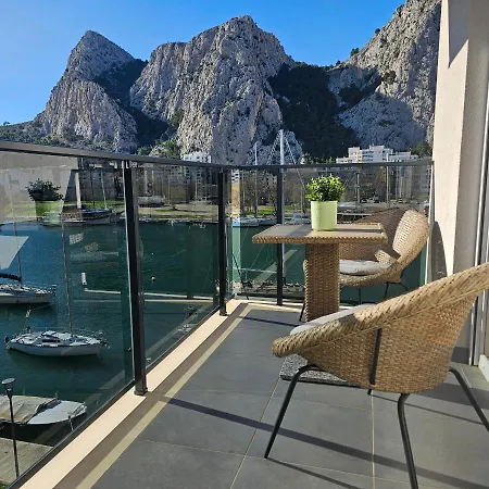Apartman River Breeze Omiš Exterior foto
