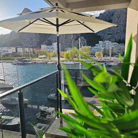 Apartman River Breeze Omiš Exterior foto