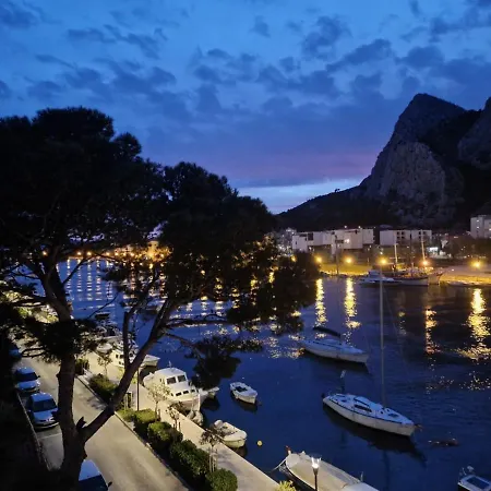 Apartman River Breeze Omiš Exterior foto