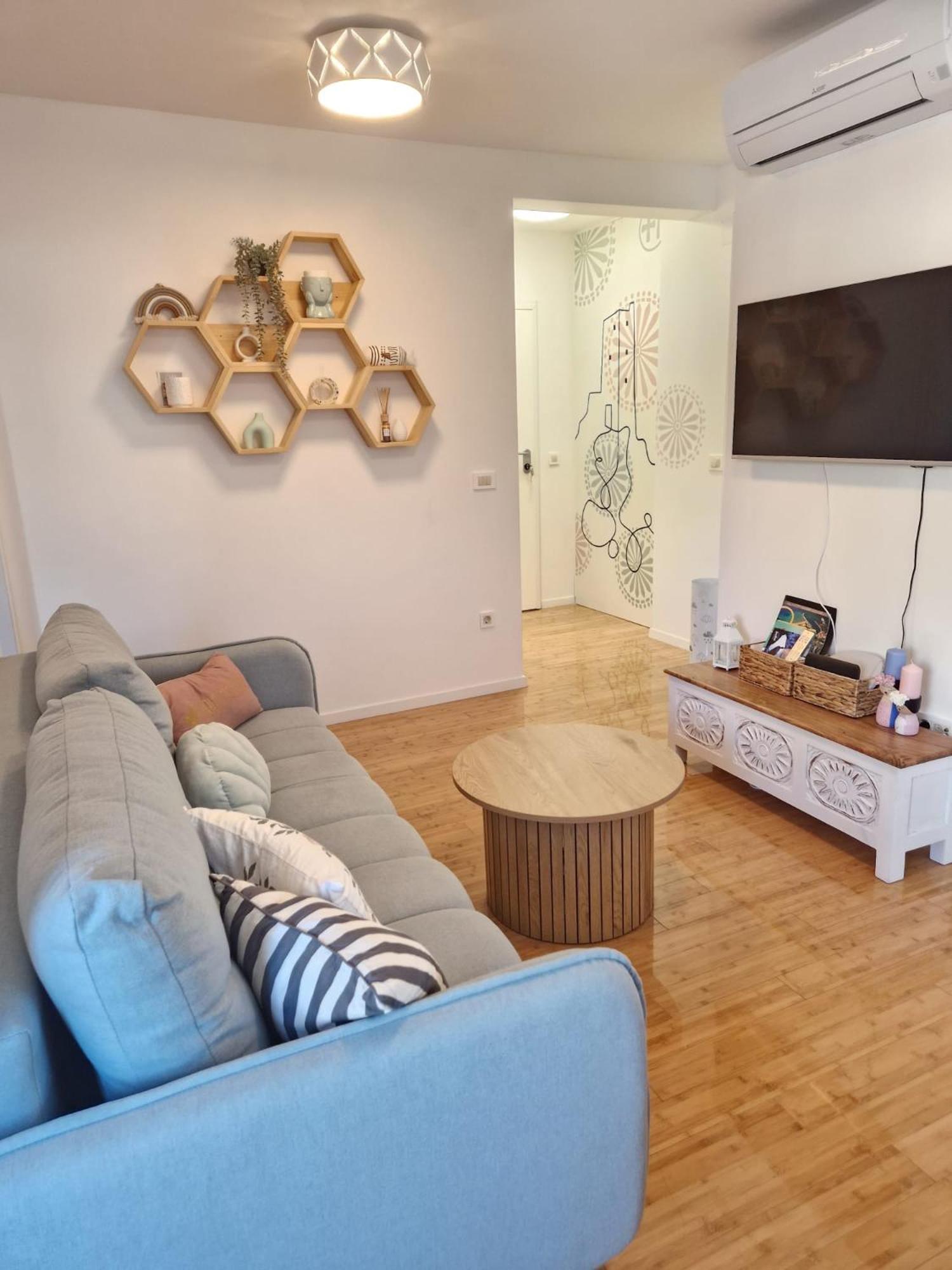 River Breeze Apartment *